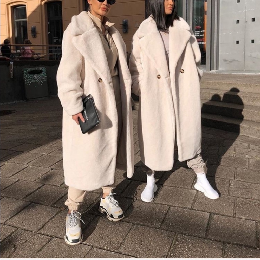 H&M fur white coat
